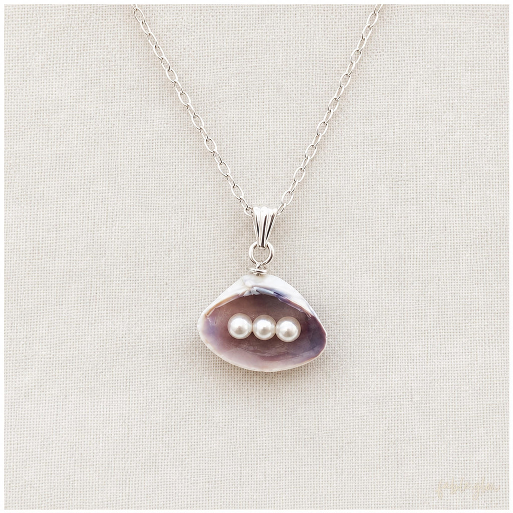 Lavender Seashell Necklace with Freshwater Pearls, 18K White Gold Plated Silver Chain, Mermaidcore Coastal Statement Jewelry, Beach Wedding