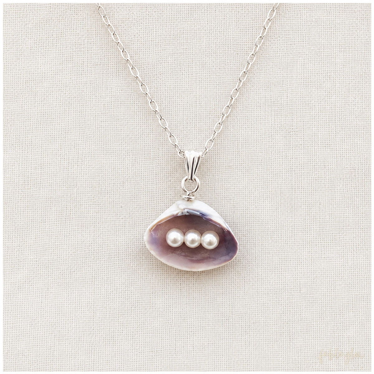 Lavender Seashell Necklace with Freshwater Pearls, 18K White Gold Plated Silver Chain, Mermaidcore Coastal Statement Jewelry, Beach Wedding